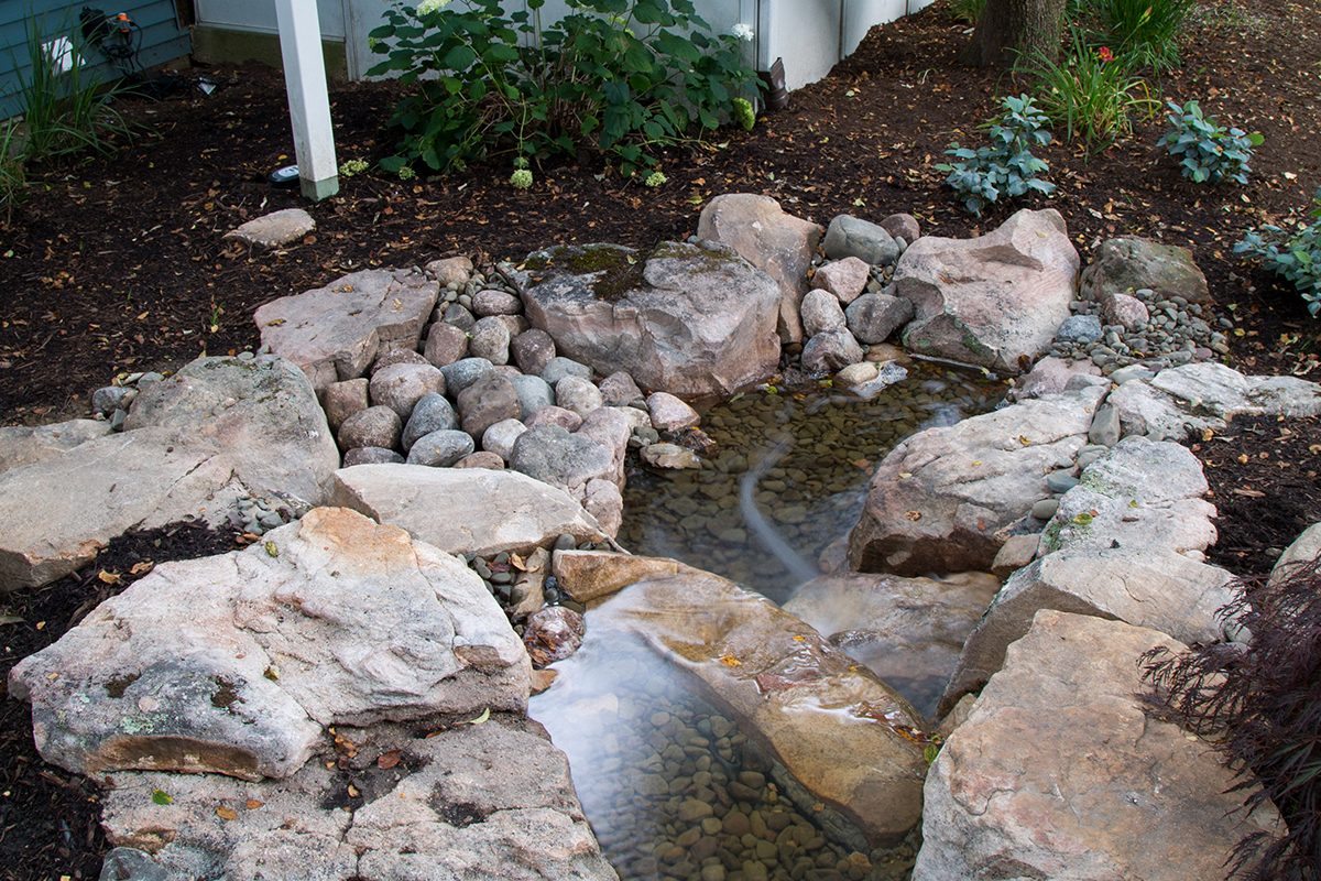 Medium 16ft Pondless Waterfall_04